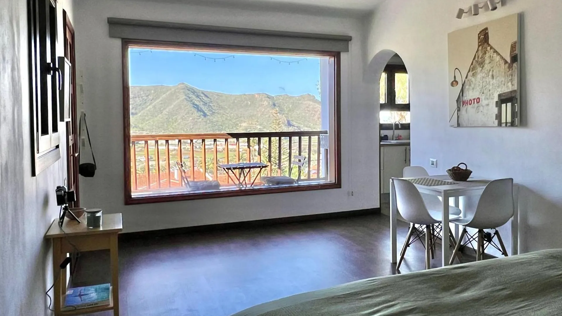 Estudio Ideal Para Descansar contacts